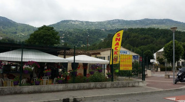 Snack Danydelph Piscine Municipale Contes outside