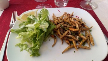 Aux Rives de l'Yonne food