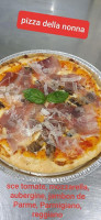 Pizza Pistone food