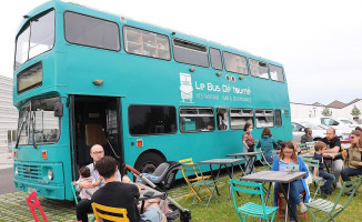 Le Bus Dé 'tourné (le Dimanche, Voir Tournées Hebdo Sur Le Site) outside