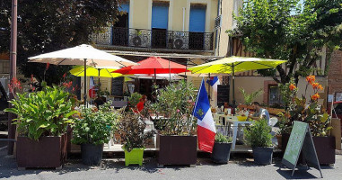 Brasserie Le Comptoir outside