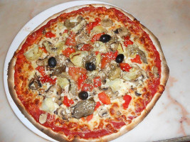 Alla Taverna Della Pizza food