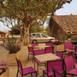 Café De L'avenue Extérieur