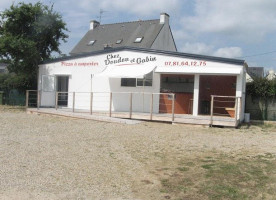 Chez Doudou Et Gabin outside