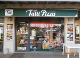 Tutti Pizza Castelnau D'estretefonds outside