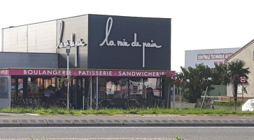 Boulangerie Pâtisserie Sandwicherie Restauration Rapide La Mie De Pain outside