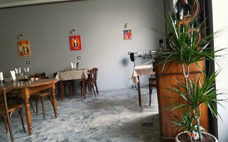 La Kantina Cafe Resto inside