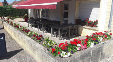 Brasserie De La Vallee outside