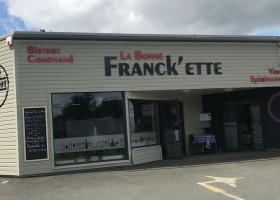 La Bonne Franck'ette outside