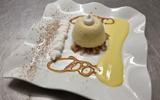 The Beautiful Fool Bar Restaurant Bed Breakfast food