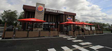 Burger King outside