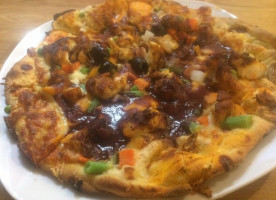 Country Pizza food