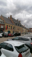 La Terrasse Des Géants outside