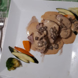 Pres De Chez Nous food