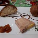 Pres De Chez Nous food