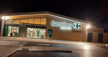 Carrefour Express outside