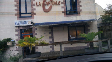 La Capitale outside