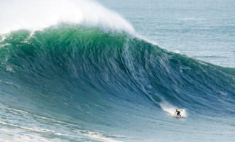 La Vague outside
