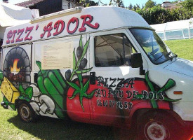 Pizzas Pizz'ador a Mouxy outside