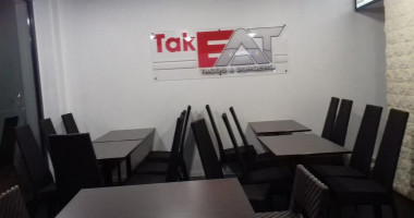 Takeat Cenon Tacos Burgers inside