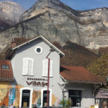 Brasserie Du Village Exterior