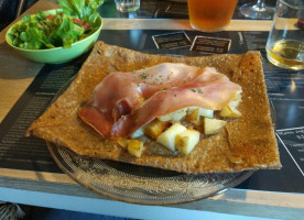 Crepes Et Confidences food