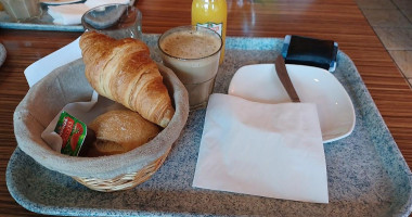 Leo Bistrot Aire De Montpellier Fabregues Sud food