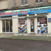 Kebabland Pizza outside