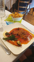 Les Trois Moulins food