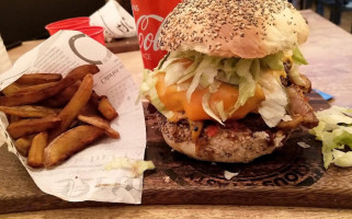 Oncle Sam Fresh Burger food