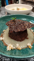 Comme a la Maison food