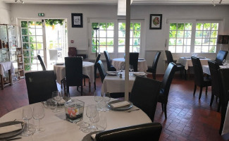 Le Vieux Logis inside