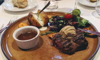 Logis Les Palis Spa food