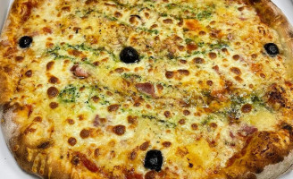 Pizza Lauréenne food