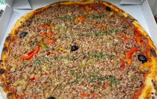 Pizza Lauréenne food