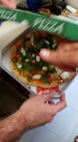 Taxi Pizza La Turbie food