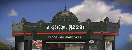 Le Kiosque à Pizza outside