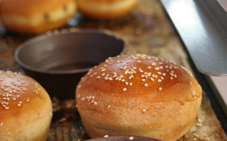 Le Burger Du Coin food