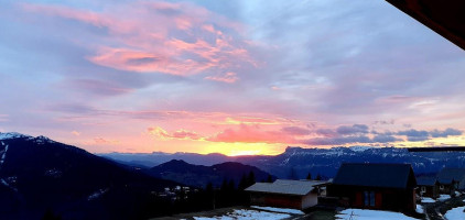 Les Terrasses Du Collet outside