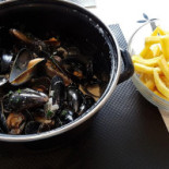 Breizh y Moules food