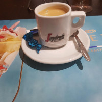 Le Comptoir des Halles food