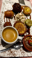 Le Smack de la Plage food