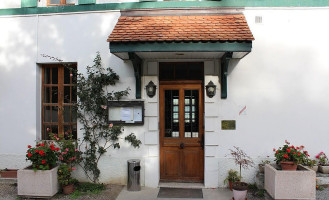 Hôtel De La Plage outside