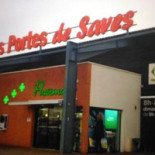 Carrefour Contact outside