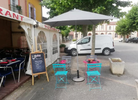 La Table Du Fossat outside