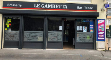 Le Gambetta outside