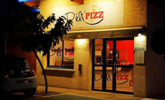 Déli'pizz outside