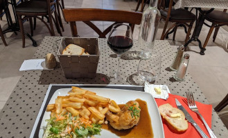 Le Grand Cafe food