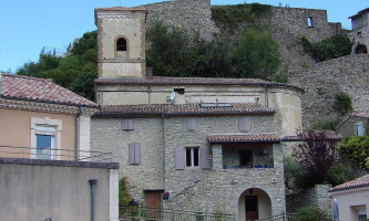 Le Château Du Poët Célard outside