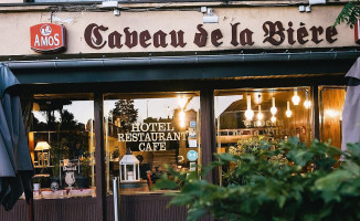 Le Caveau De La Biere outside